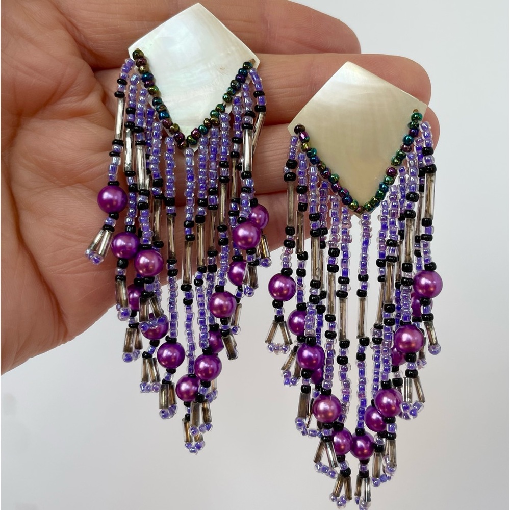 Vtg 80s White Mother of Pearl Purple Seed Beads Western Dangle Earrings